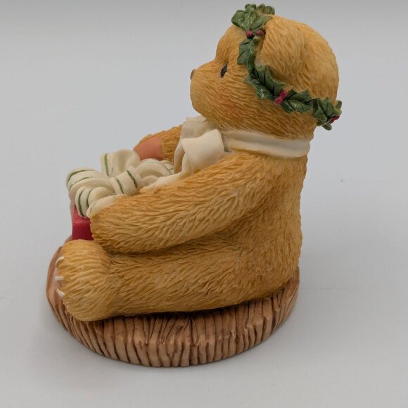 Cherished Teddies Margy "Wrapping Up A LIttle Holiday Joy" (475602) 1998 - Picture 5 of 8